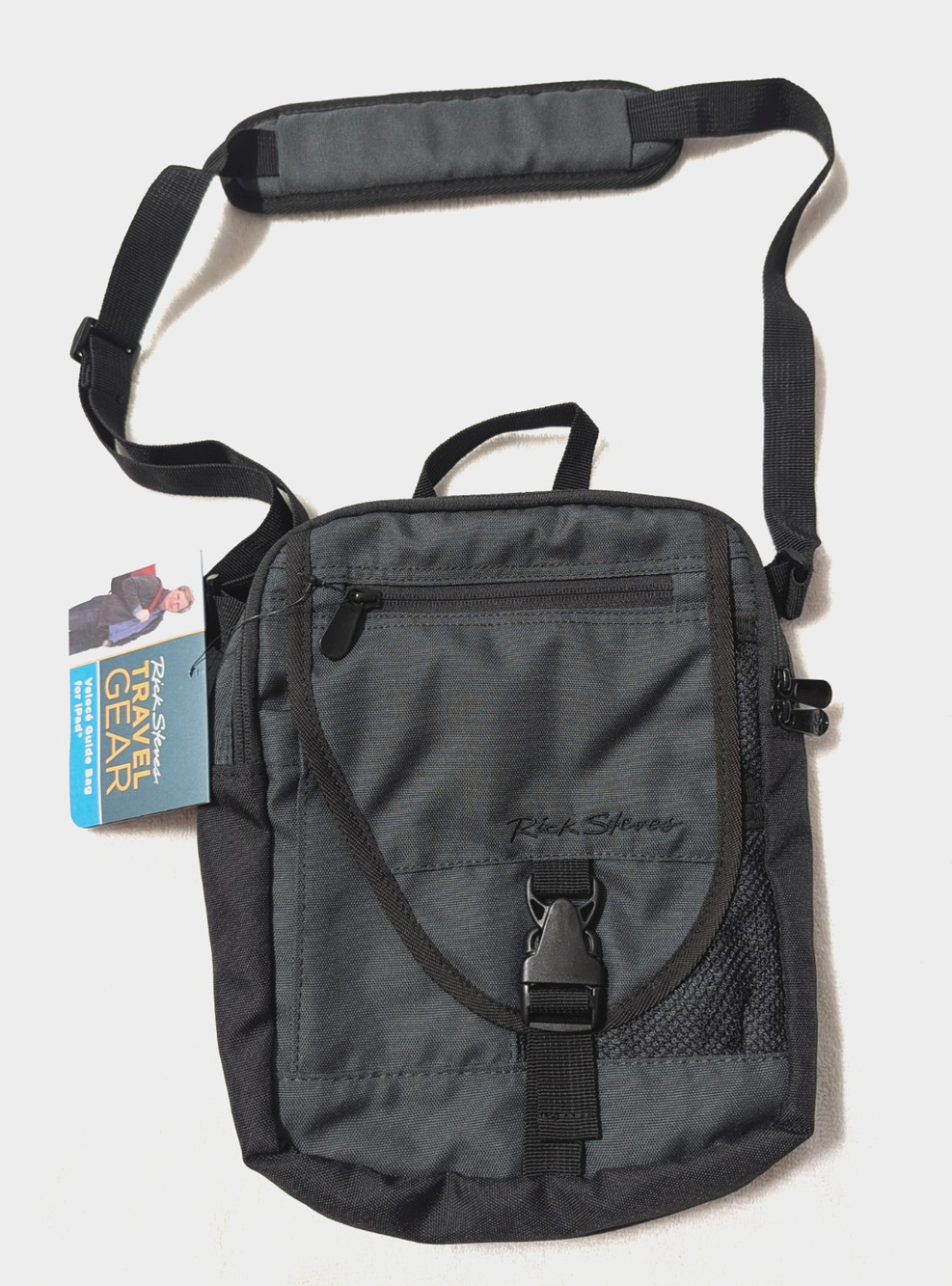 Rick Steves Europe Travel Gear Veloce Guide Bag For iPad Crossbody green black